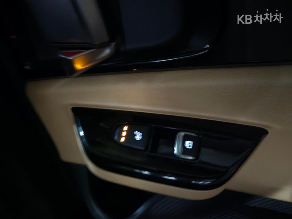 2022 - kia carnival