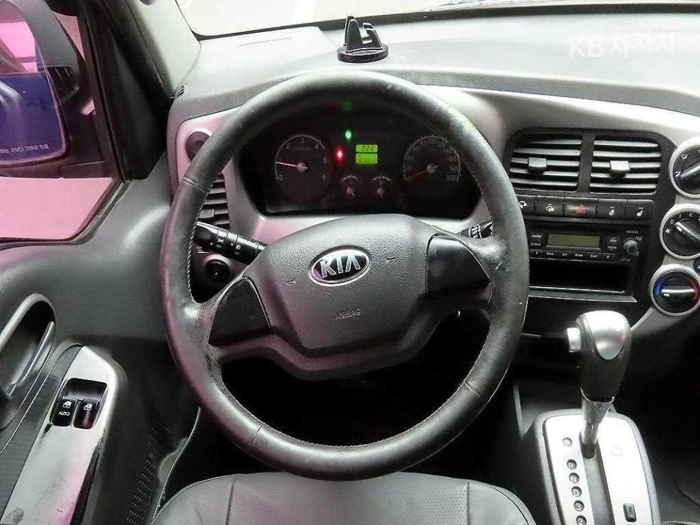 2016 - kia bongo iii