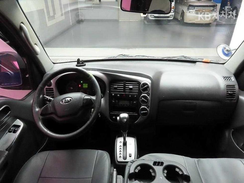 2016 - kia bongo iii