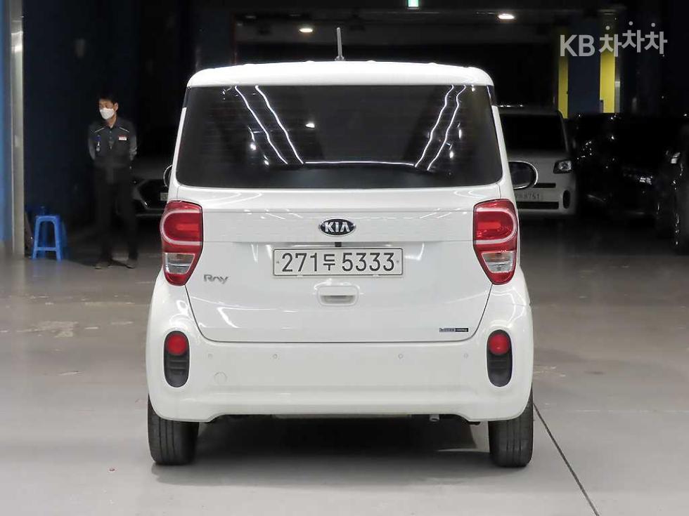 2020 - kia ray