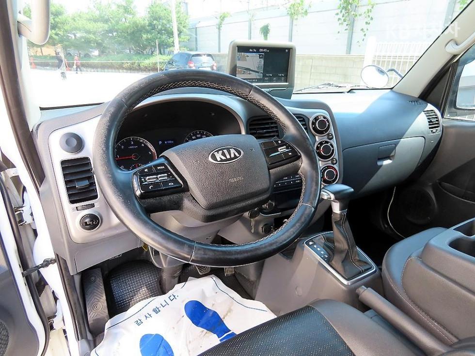 2020 - kia bongo iii