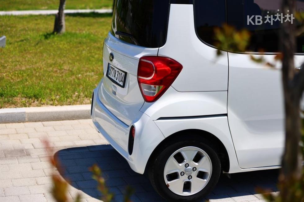 2021 - kia ray