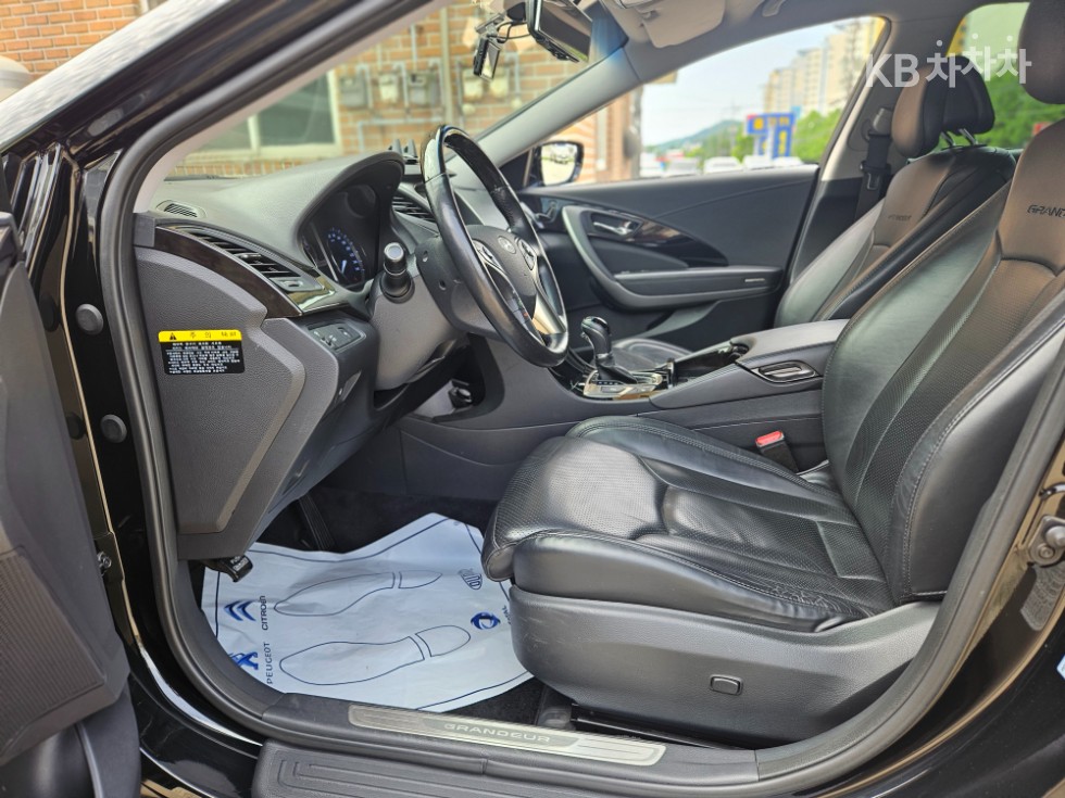 Hyundai Grandeur — miniaturë 12