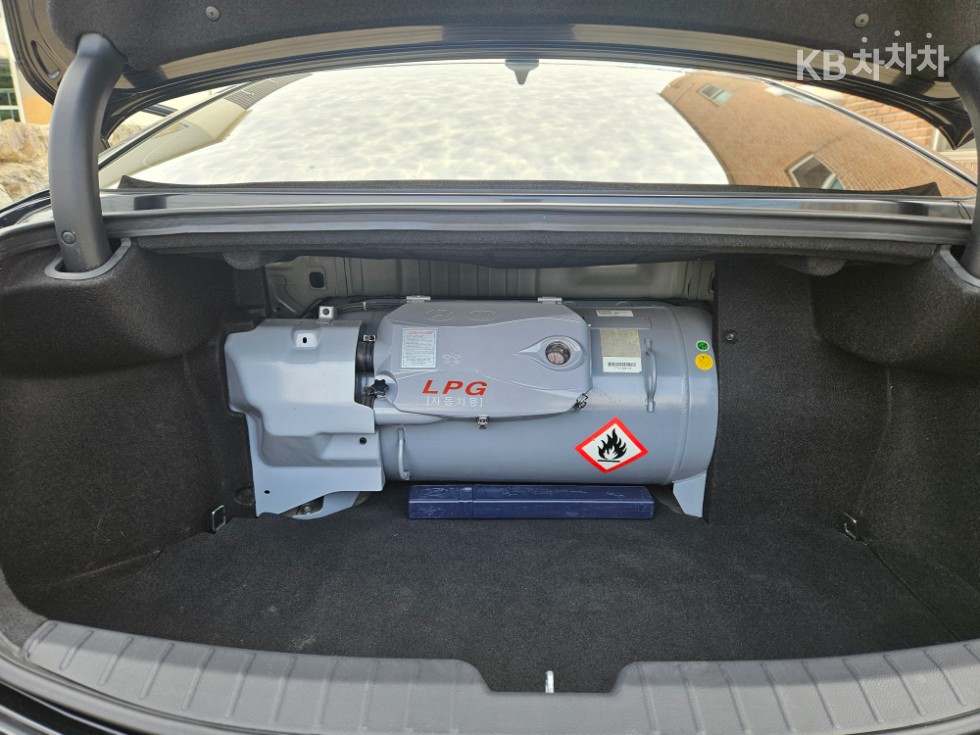 Hyundai Grandeur — miniaturë 13