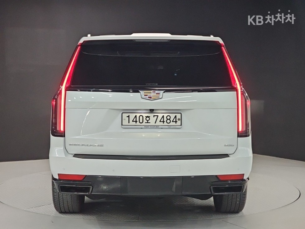 2021 Cadillac ESCALADE(5) photo