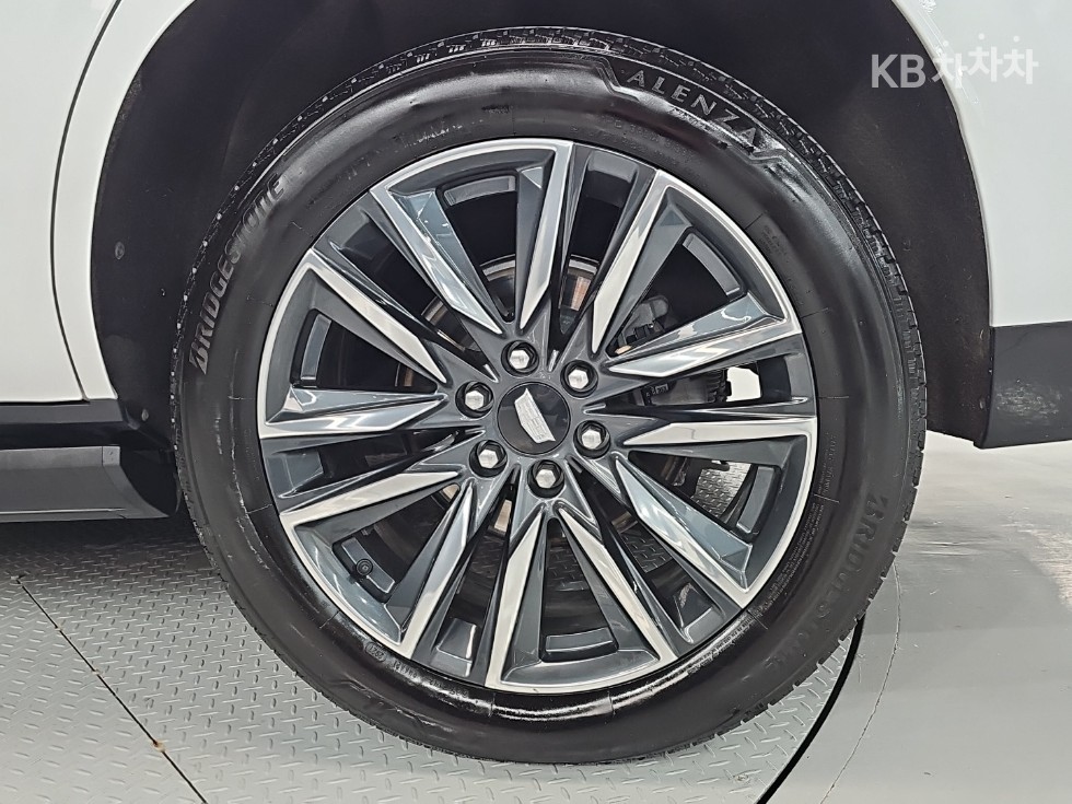 2021 Cadillac ESCALADE(5) photo