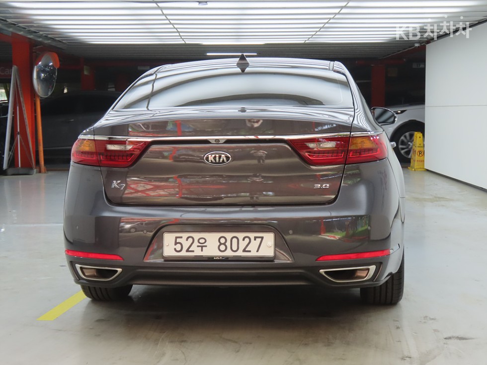 2017 - kia k7