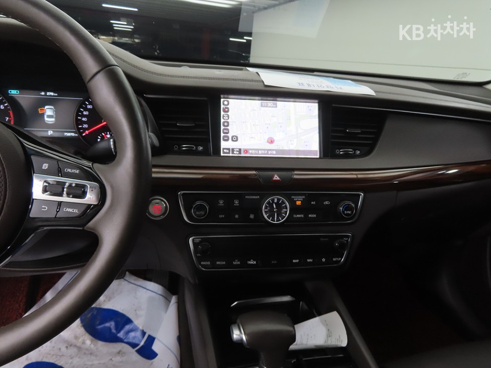 2017 - kia k7