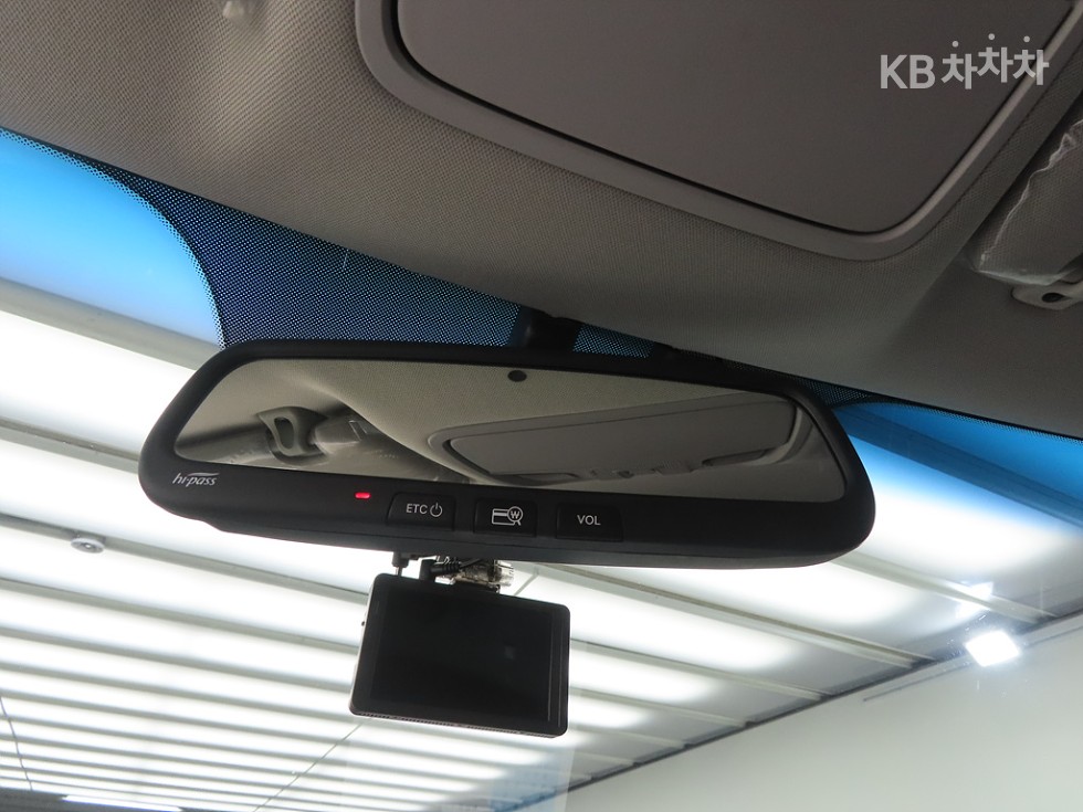 2017 - kia k7