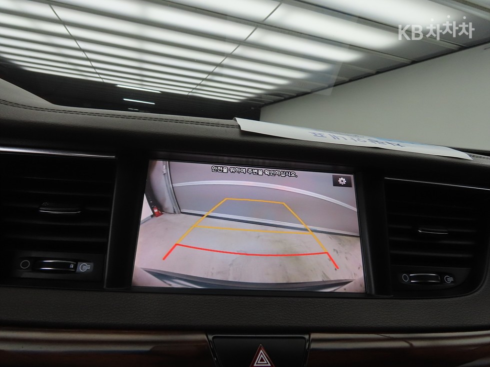 2017 - kia k7