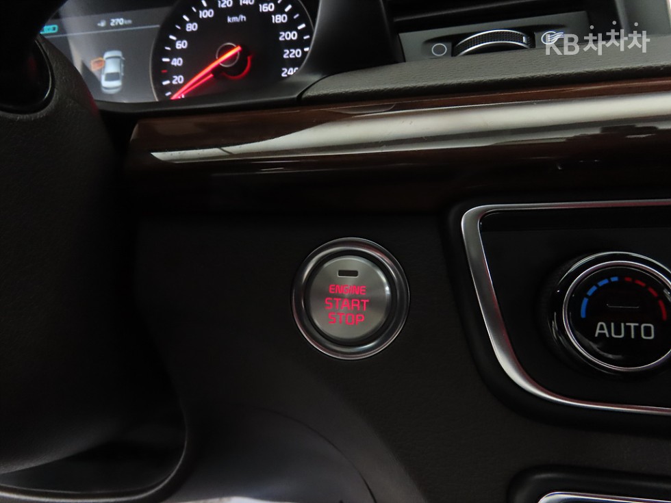 2017 - kia k7