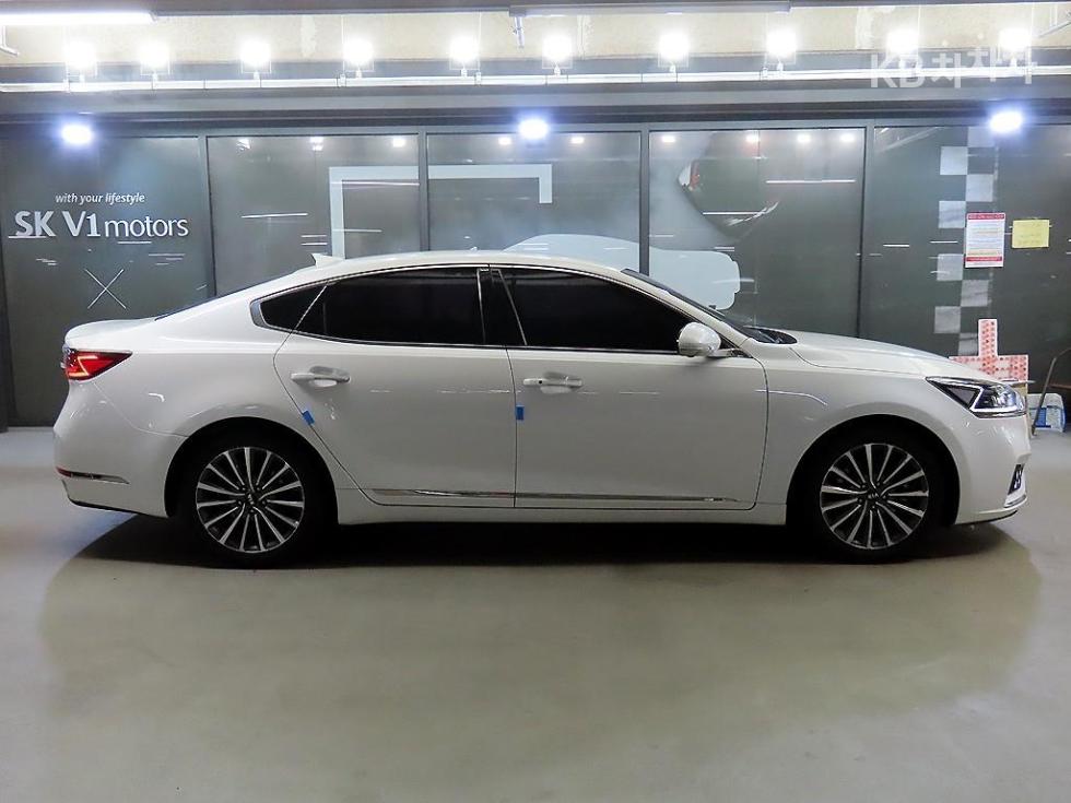 2019 - kia k7