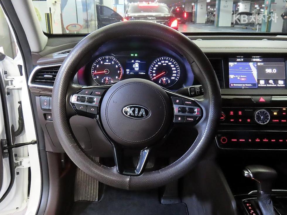 2019 - kia k7