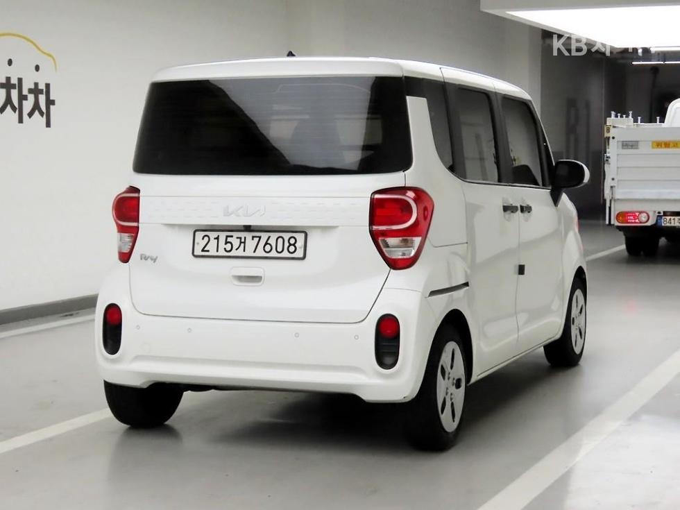 2022 - kia ray