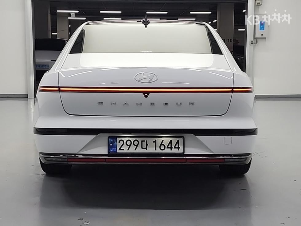 2023 Hyundai Used Car photo