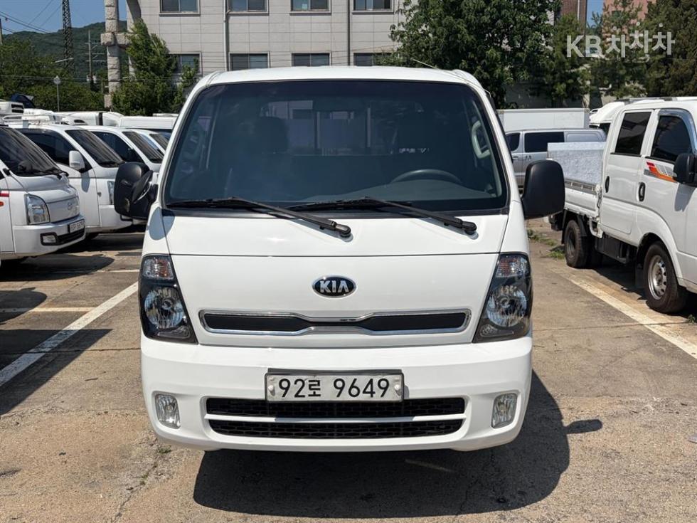 2014 - kia bongo iii