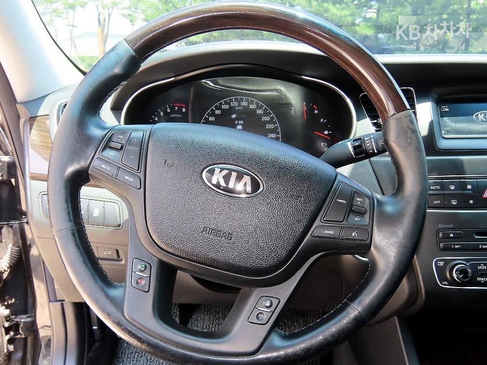 2015 - kia k7