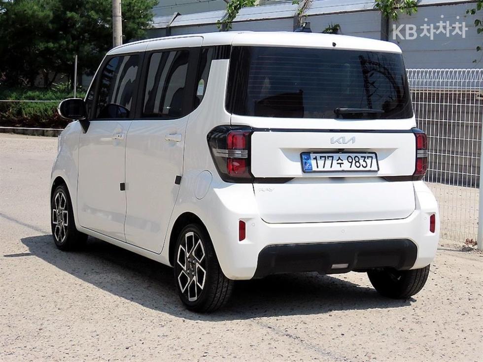 2024 - kia kia