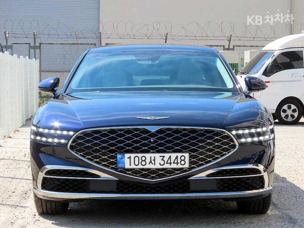Genesis G90 — miniaturë 2