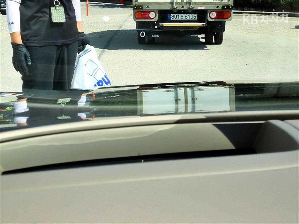 Genesis G90 — miniaturë 10