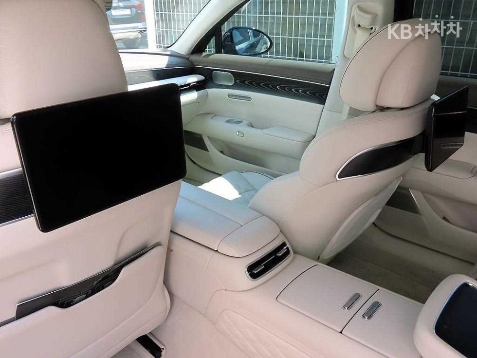 Genesis G90 — miniaturë 14