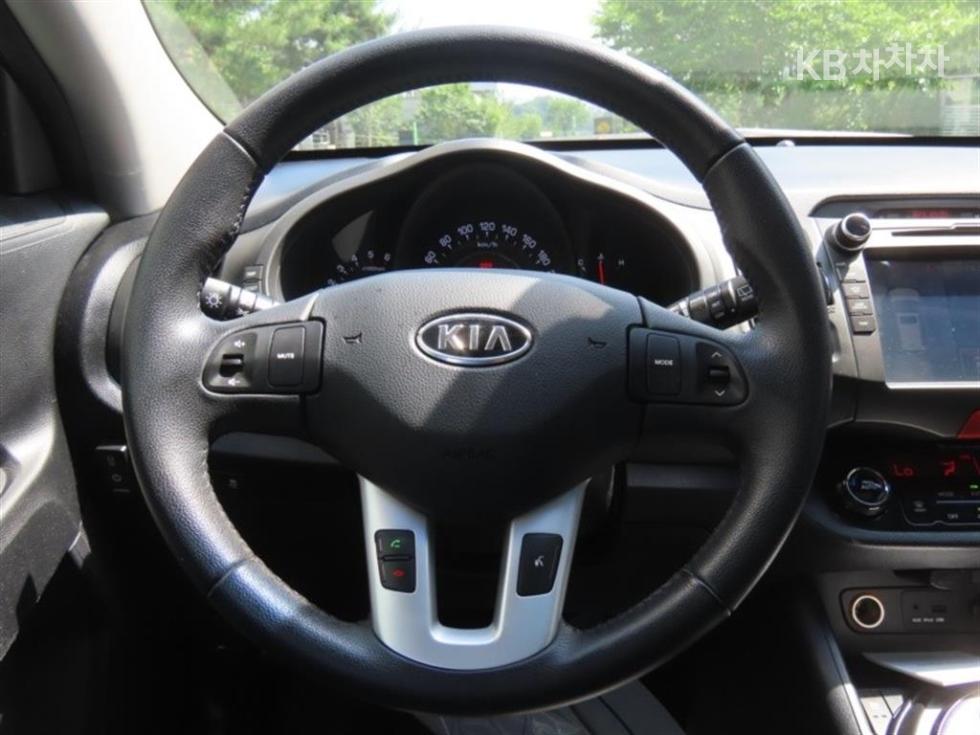 2011 - kia sportage