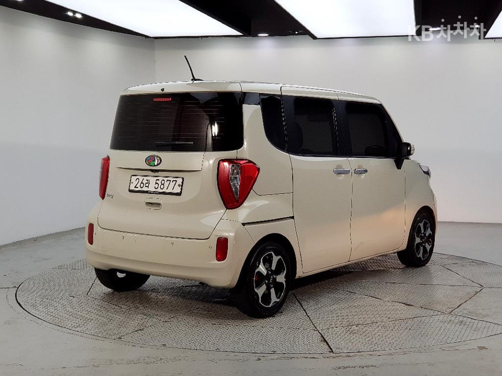 2012 - kia ray