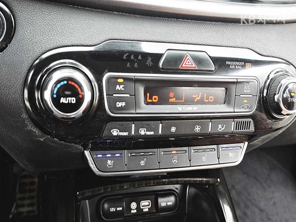 2019 - kia sorento