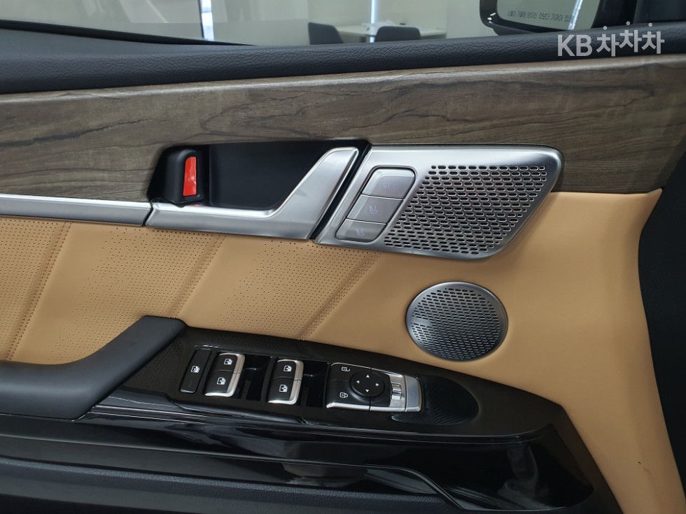 2021 - kia mohave