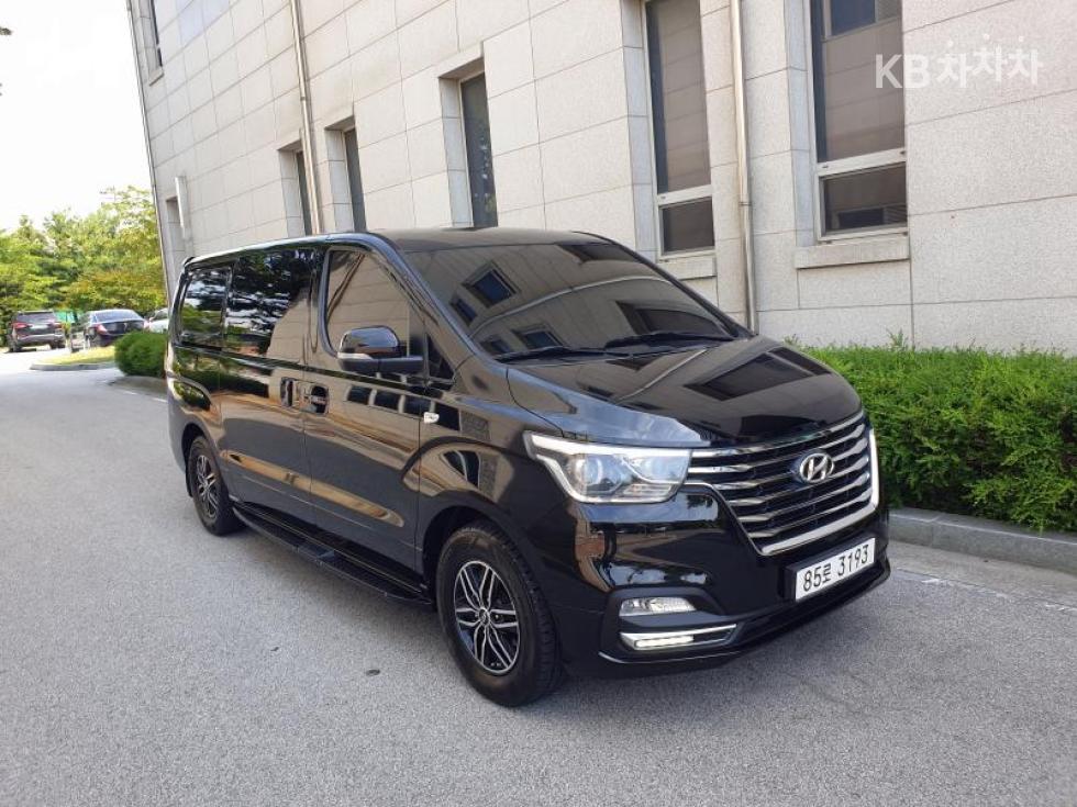 Hyundai Grand Starex