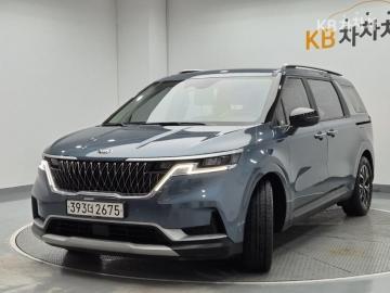 Kia Carnival Diesel 9-Seater Prestige — foto 1