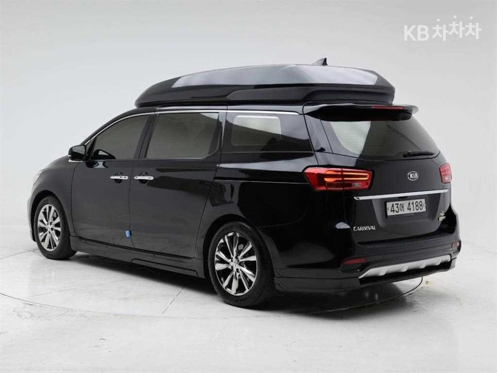2019 - kia carnival