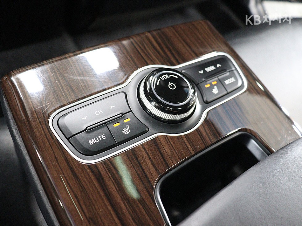 2015 - kia k7