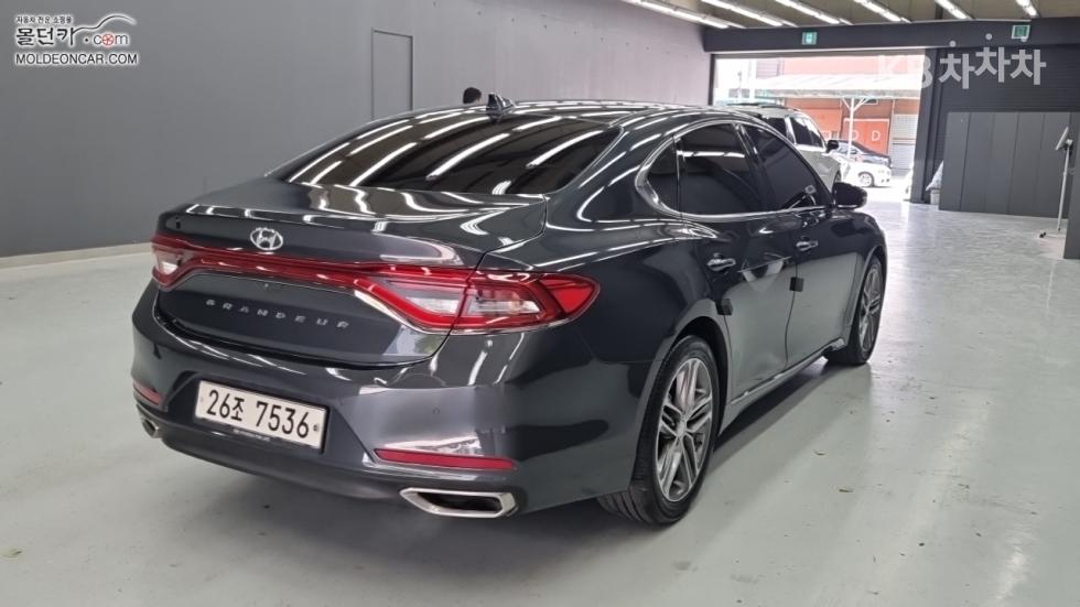 Hyundai Grandeur — miniaturë 2