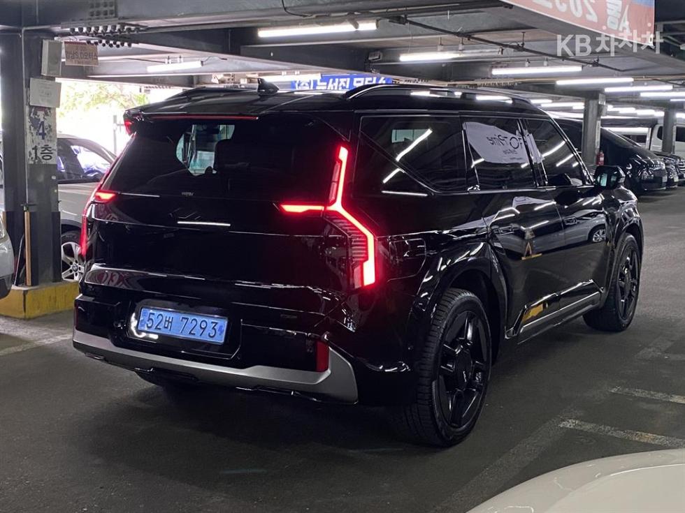 2024 - kia ev9