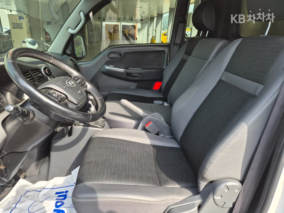 2020 - kia bongo iii