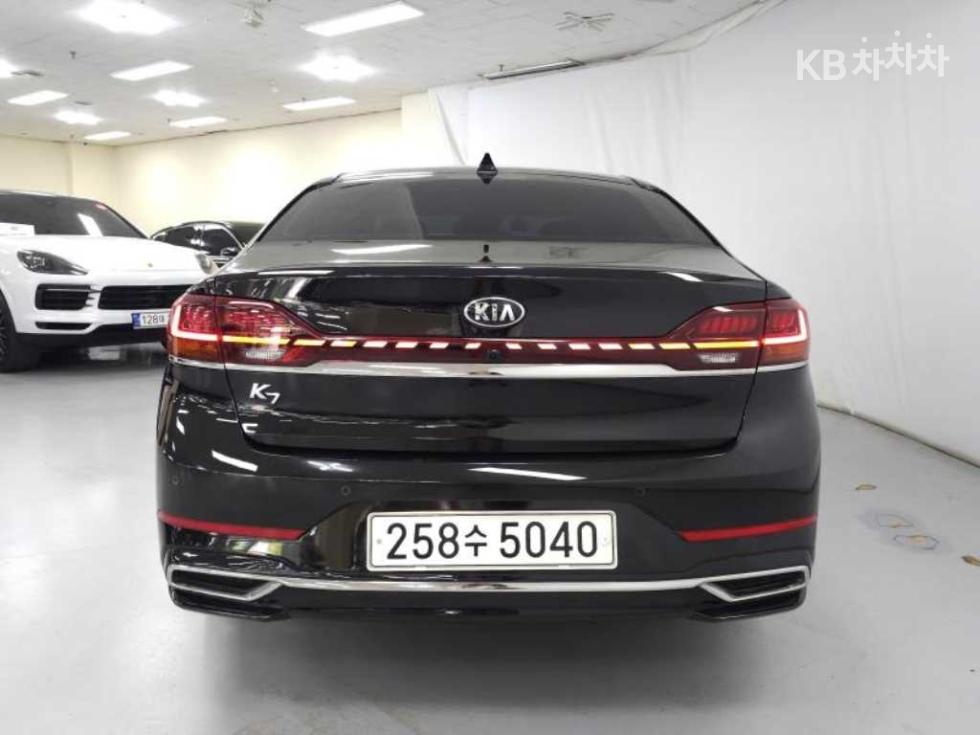 2020 - kia k7
