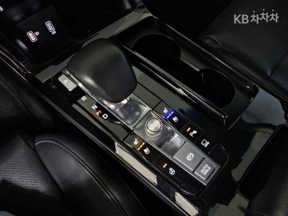 2020 - kia k7
