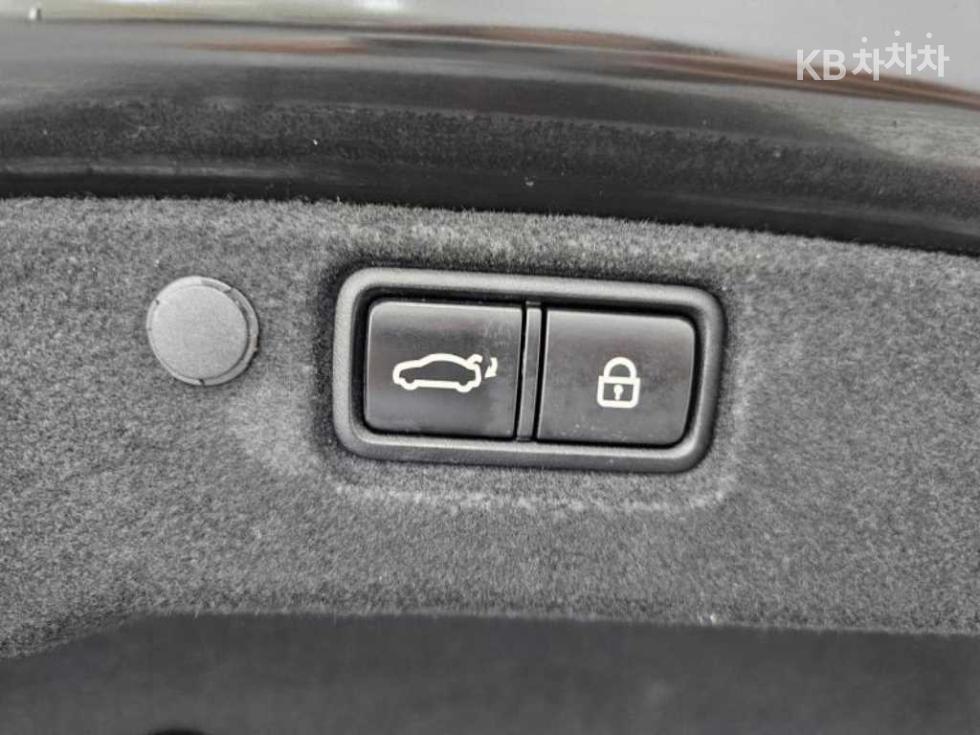2020 - kia k7