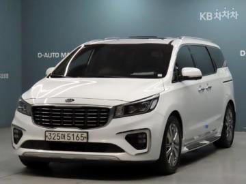Kia Carnival 7-Seater Limousine VIP — foto 1