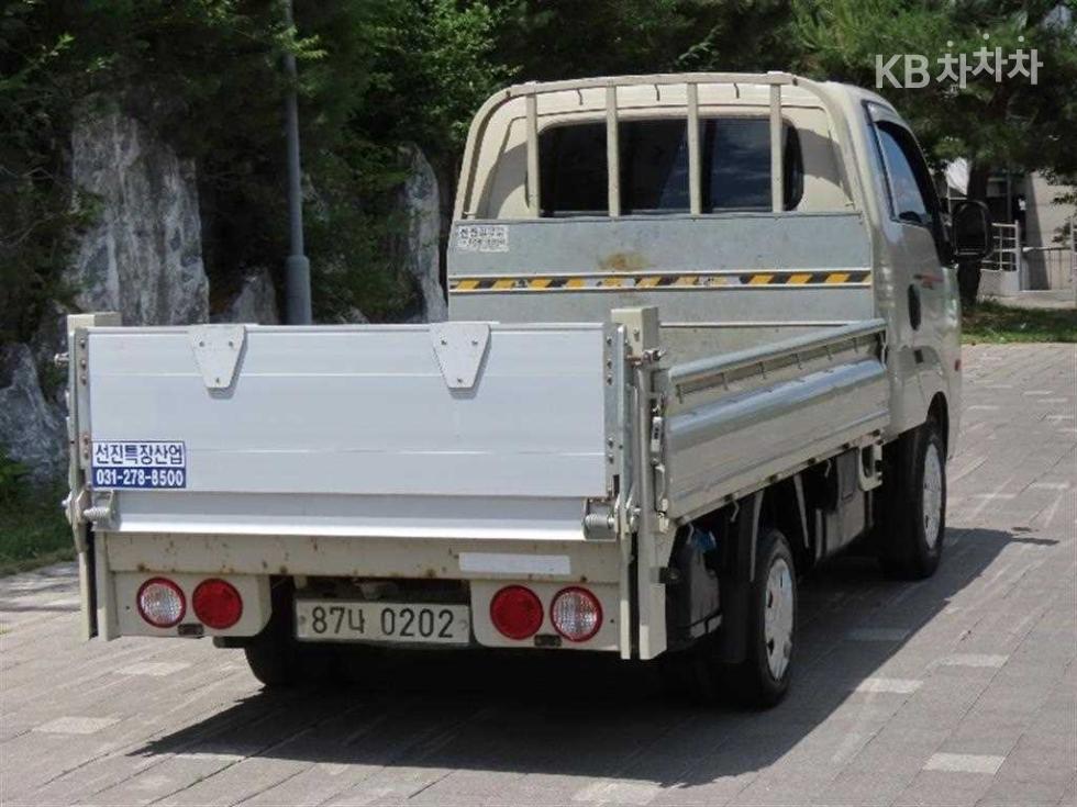 2020 - kia bongo iii