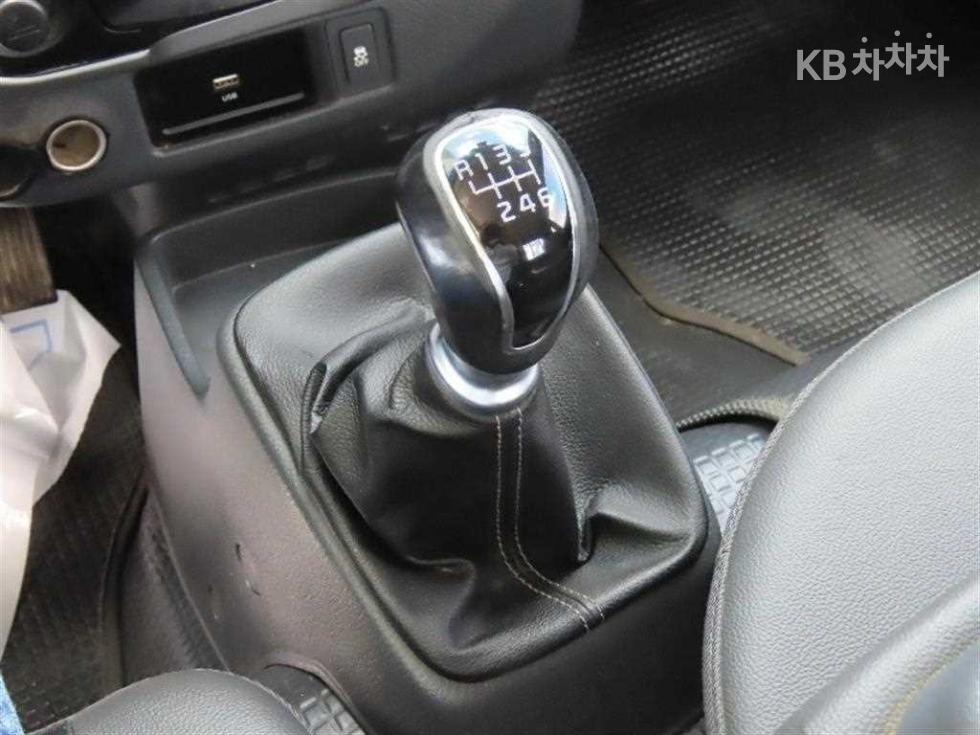 2020 - kia bongo iii
