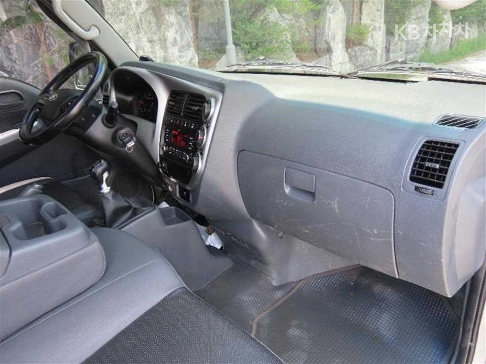 2020 - kia bongo iii