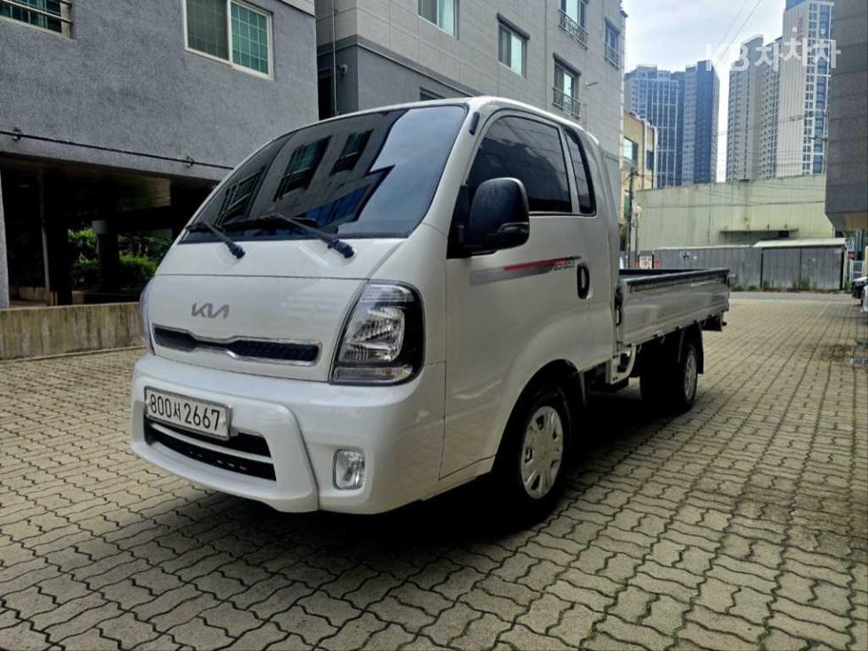 2022 - kia bongo iii