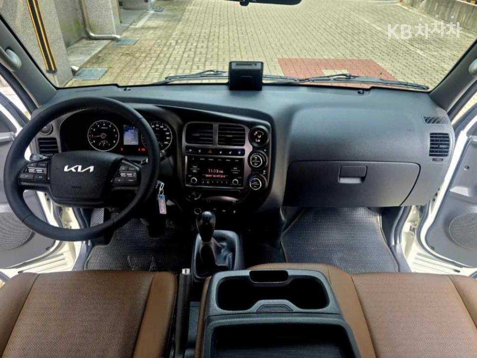 2022 - kia bongo iii