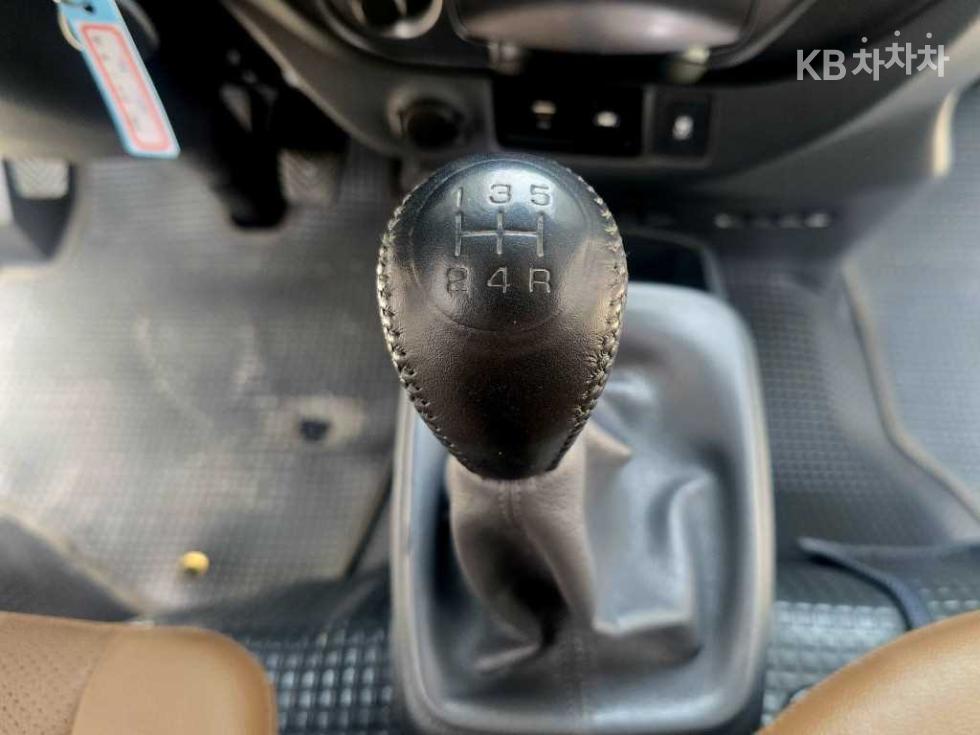 2022 - kia bongo iii