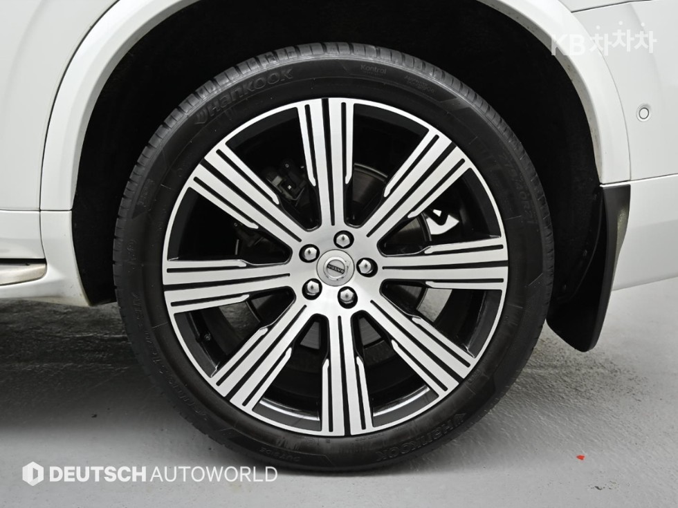 2021 - volvo xc90