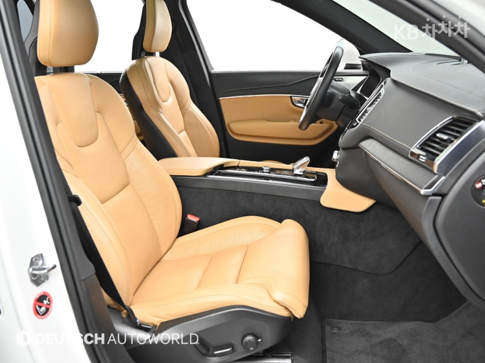 2021 - volvo xc90