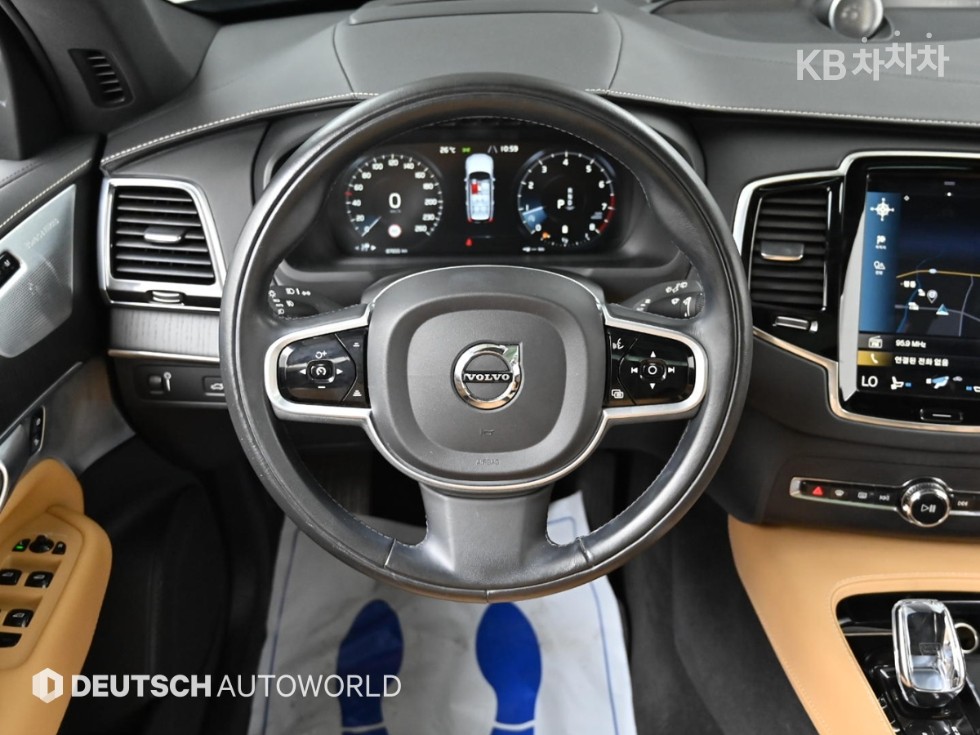 2021 - volvo xc90