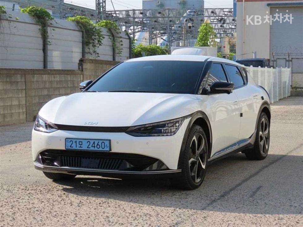 2023 - kia ev6